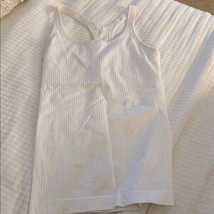 White lululemon tank top